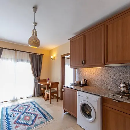Sleeps 2, Modern With Shared Pool - Awz 304, 2 Apartment Bodrum